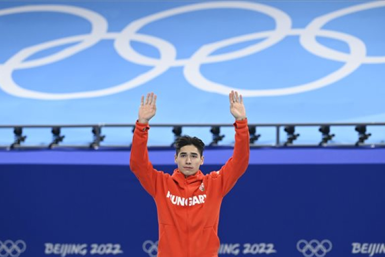 Történelmi aranyérmet nyert Liu Shaoang a téli olimpián