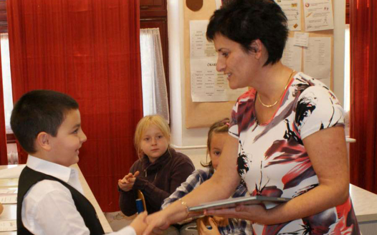 Mese- és prózamondó verseny a József Attila Általános Iskolában