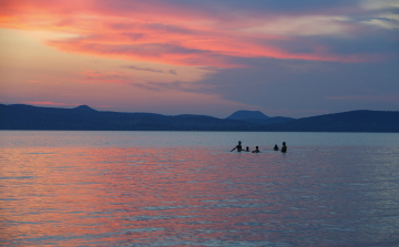 Vészesen fogyatkoznak a Balaton szabadstrandjai