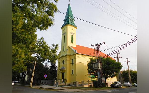 Felavatták a megújult dombóvári református templomot