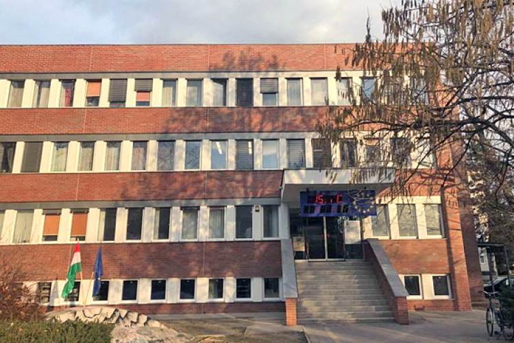 Átadták a Járási Hivatal felújított épületét