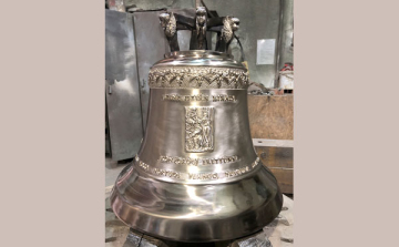 Elkészült a kertvárosi templom harangja