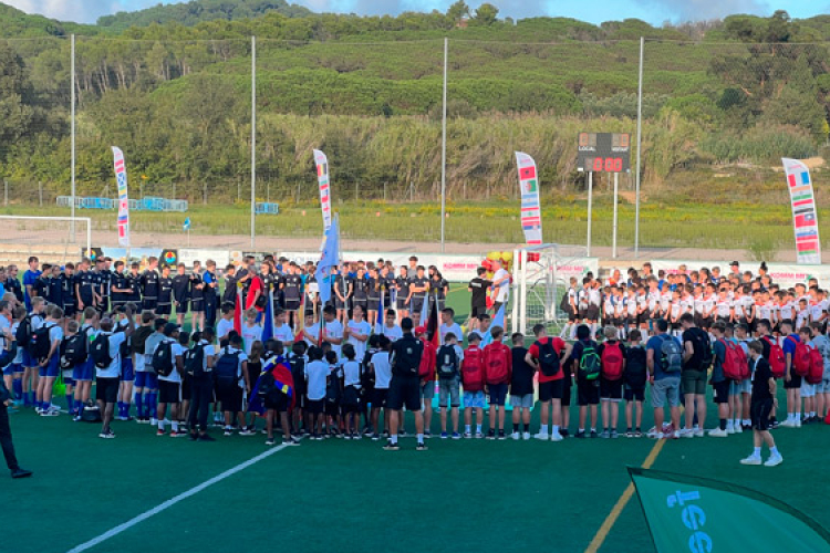 Nemzetközi labdarúgó tornán járt a Dombóvári Focisuli Egyesület