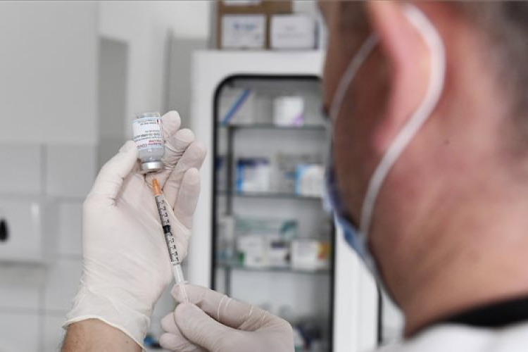 Több mint 650 ezer vakcinát szállít a nyugat-balkáni partnerországokba az unió